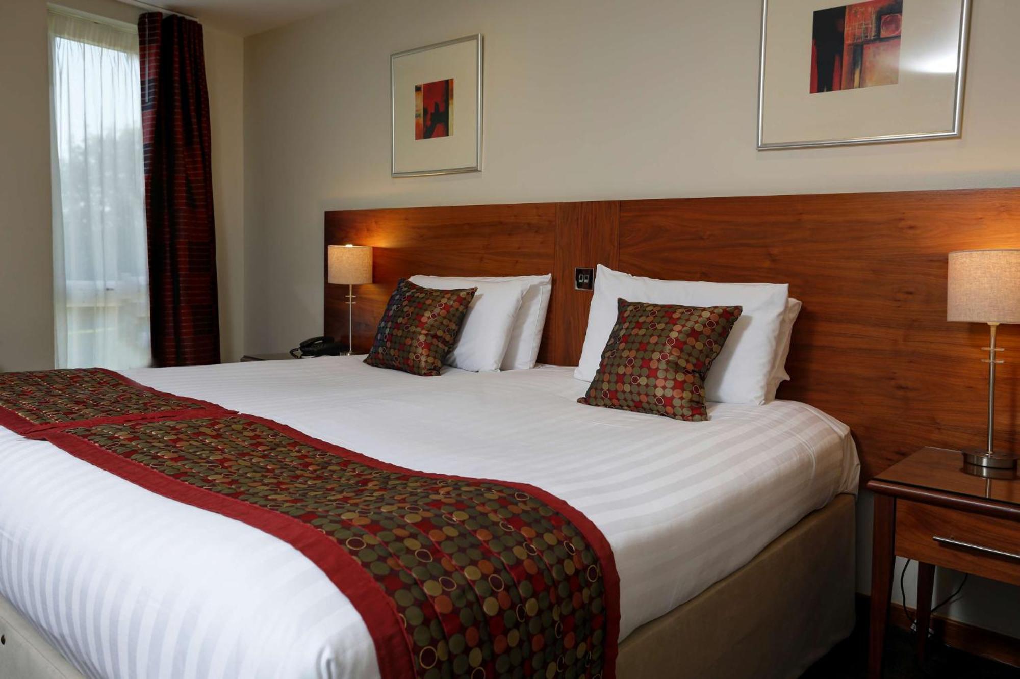Standard Room One Double Bed One Single Bed Non-Smoking