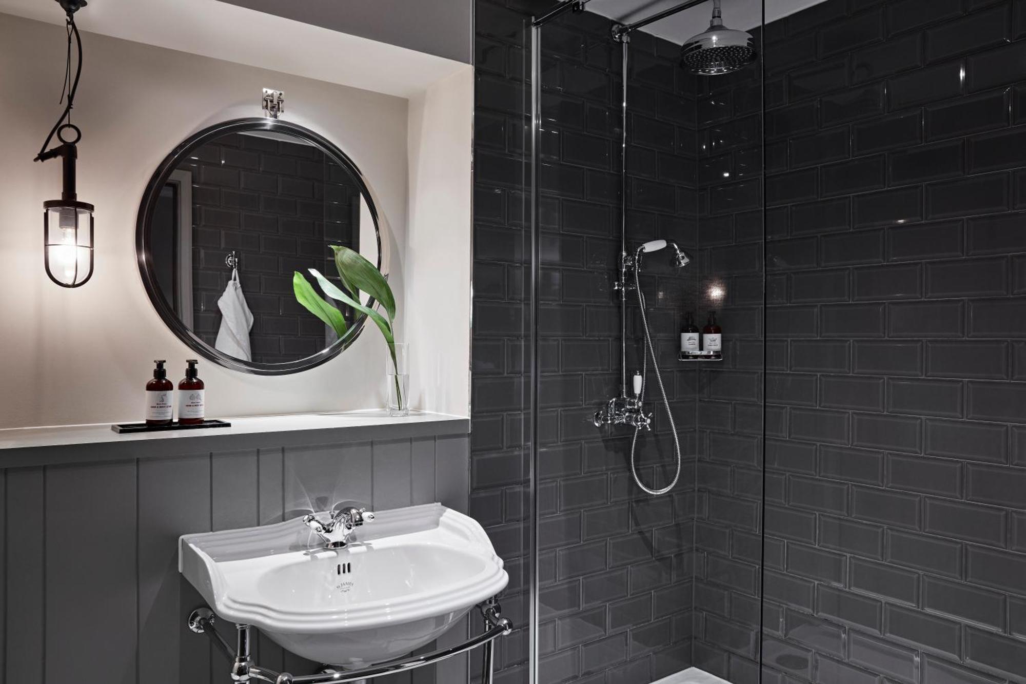 Essential Double Room