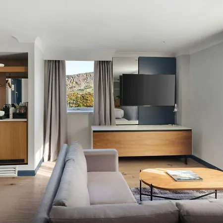 Edinburgh Marriott Hotel Holyrood-2